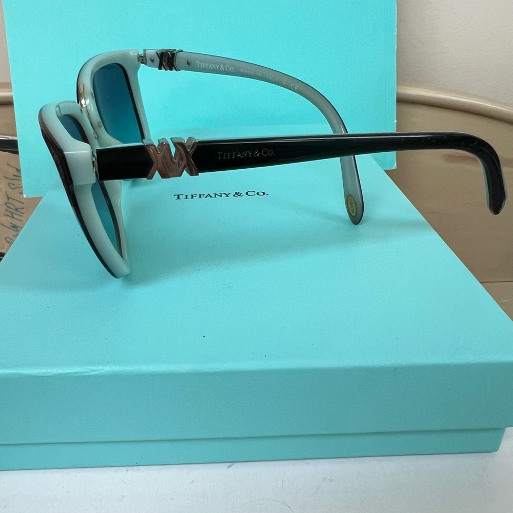 🔴Authentic Tiffany & Co. Black Sunglasses🔴 - Picture 7 of 11